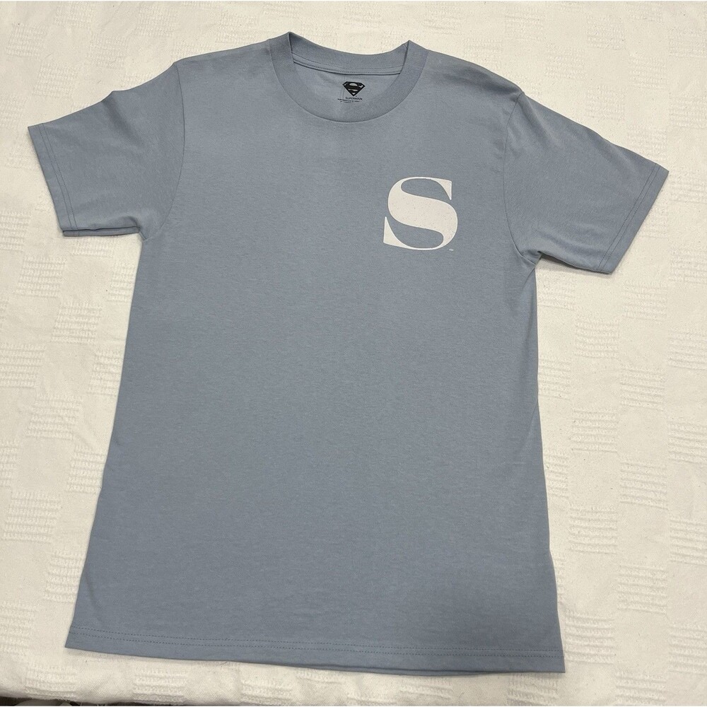 Superman T-Shirt Men's Size S City of Tomorrow Retro Style Graphic Tee DC Comics